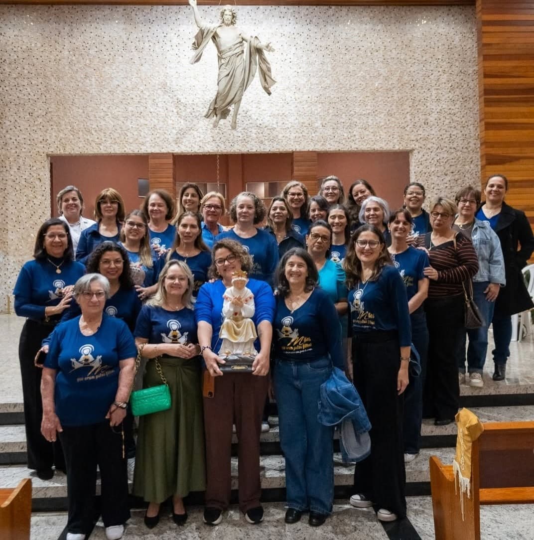 Celebração dos 2 anos do grupo Mães que Oram pelos filhos na comunidade.